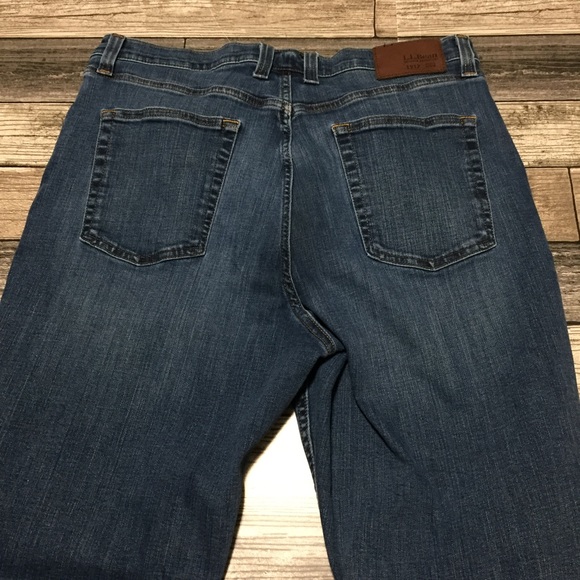 LL Bean Bean Flex Classic Fit Jeans Men’s 36x29 Med Wash Blue (Flaw Read) - Picture 9 of 12